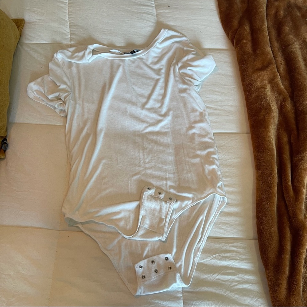 Universal Standard NWOT White T-shirt body suit size S (14/16)